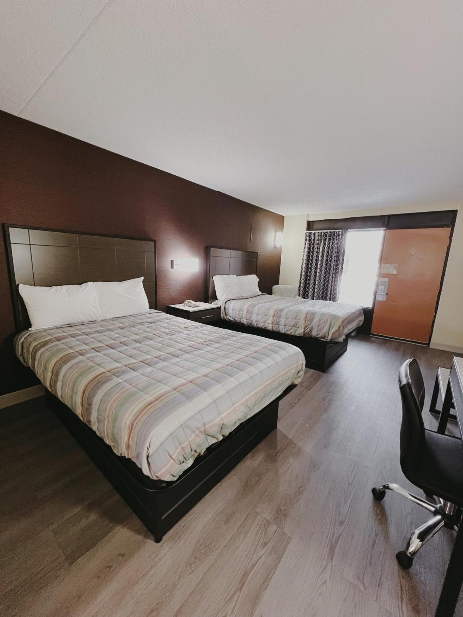 Travel Inn New Castle Airport Bagian luar foto