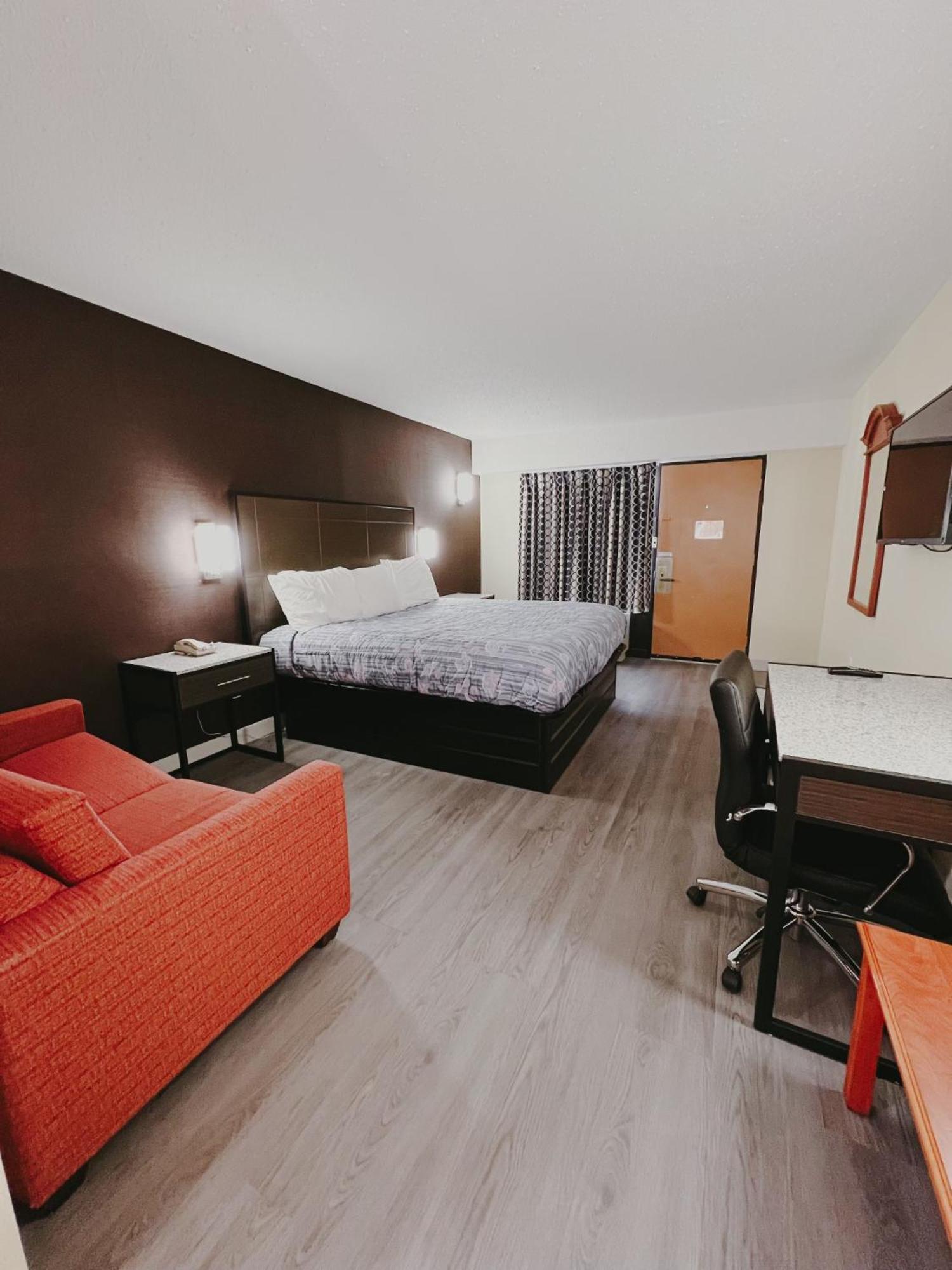 Travel Inn New Castle Airport Bagian luar foto