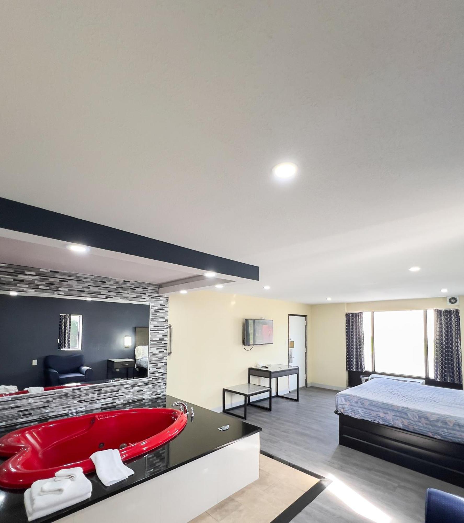 Travel Inn New Castle Airport Bagian luar foto