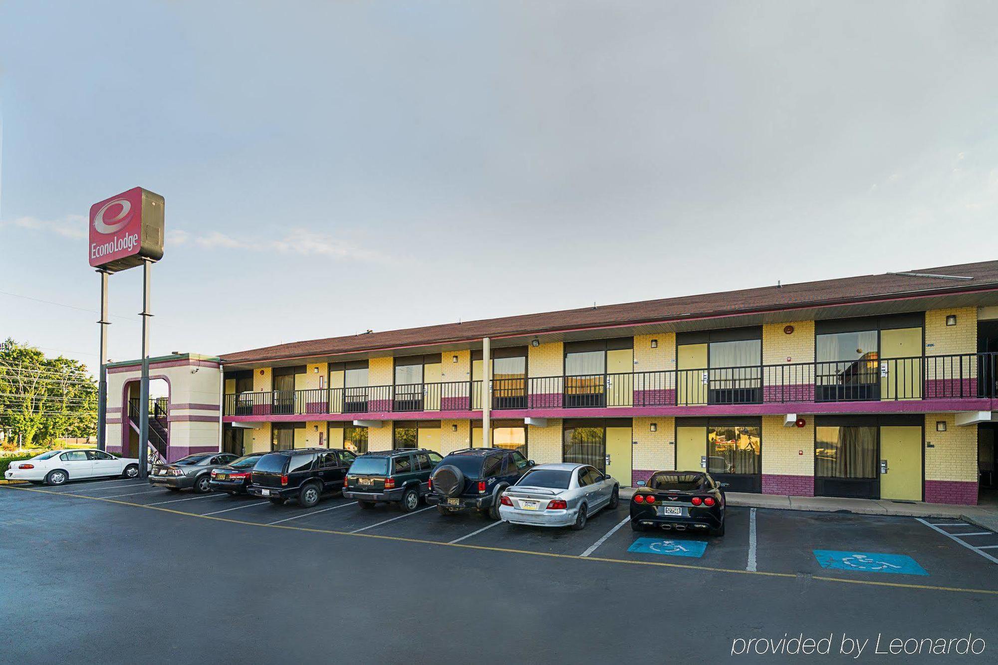Travel Inn New Castle Airport Bagian luar foto