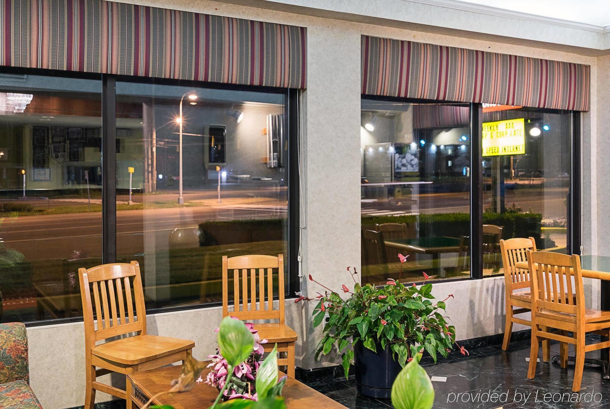 Travel Inn New Castle Airport Bagian luar foto